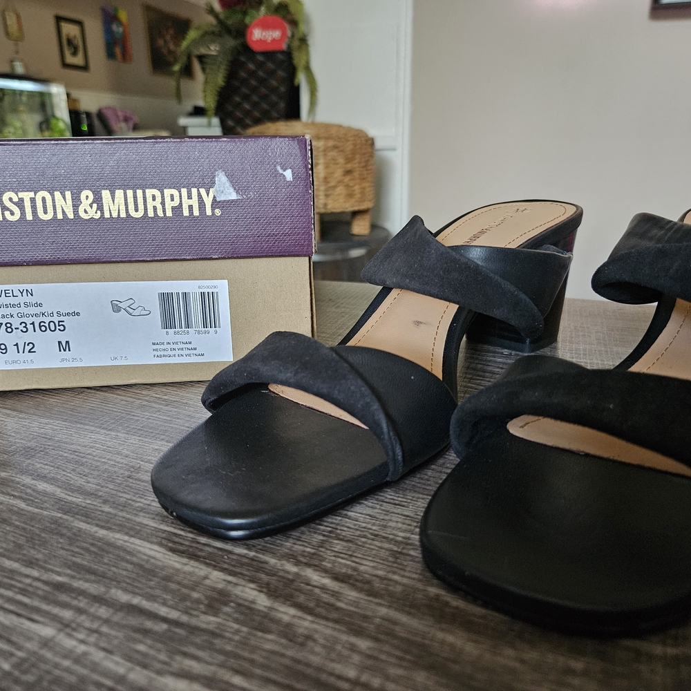 Johnston & Murphy Women's Black Suede Sandals